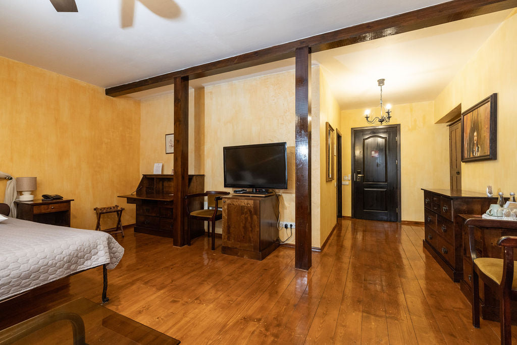 Klasikinis „Deluxe“ trivietis